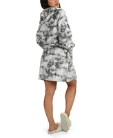 MeMoi Women's Marble Luxe Fleece Plush Pom Robe