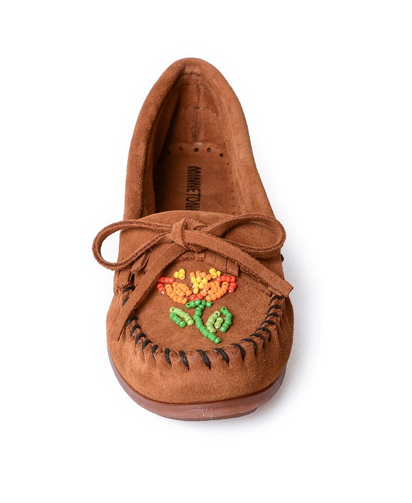 Minnetonka Women's Ziigwan Waabigwan Beaded Moccasins