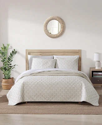 Closeout! Tommy Bahama Home Bahama Fronds Reversible 3 Piece Quilt Set, Full/Queen