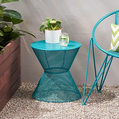 Nevada Outdoor Side Table: Perfect Summer Companion For Relaxation
