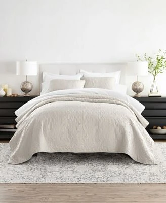 Ienjoy Home Floral Stitch Lightweight Quilt Sets