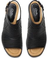 Clarks Collection Women's Emmalae Hope Wedge Sandals
