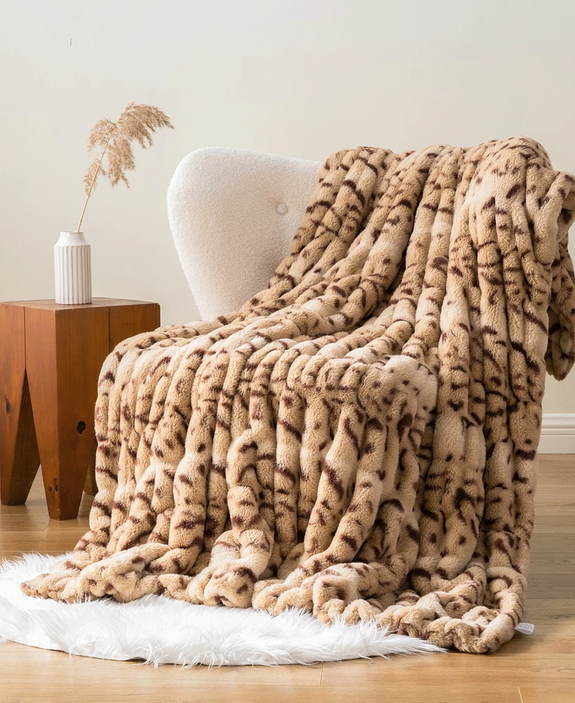 Battilo Luxurious Reversible Rabbit Faux Fur Throw