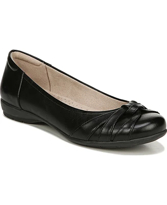 Soul Naturalizer Gift Flats