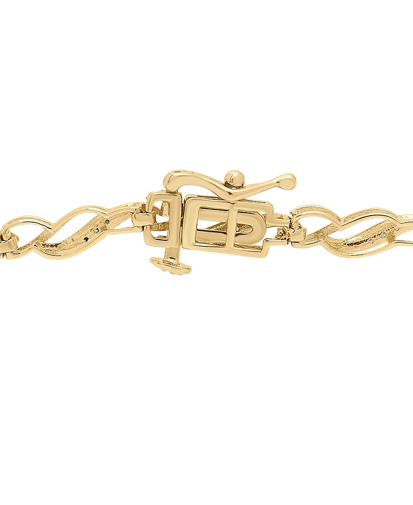 Diamond Link Bracelet (1/10 ct. t.w.) in 10k Gold