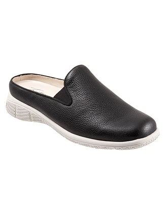 Trotters Uma Sneaker