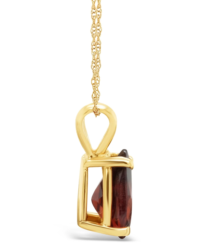 Garnet (1-1/5 ct.t.w) Pendant Necklace in 14K Yellow Gold