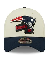 Men's New Era Cream, Navy New England Patriots 2022 Sideline 39THIRTY 2-Tone Flex Hat