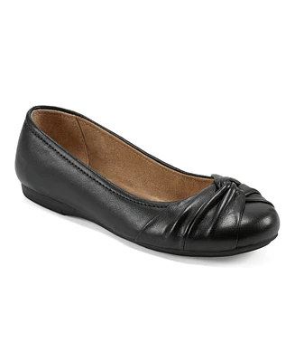 Earth Women's Jacci Lightweight Round Toe Slip-on Dress Flats