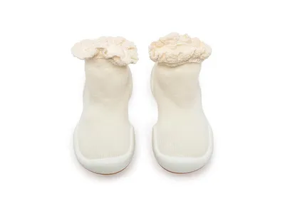 Komuello Infant Girl Breathable Washable Non-Slip Sock Shoes Lace trim - Off White