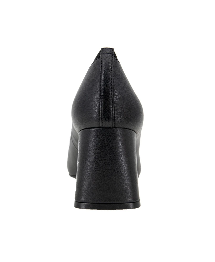 Gentle Souls Women's Dionne Block Heel Pointy Toe Pumps