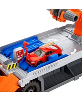 Matchbox Action Driver Tow & Repair Truck with 1:64 Scale Car