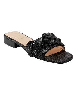 Bandolino Women's Marcell Flower Raffia Flat Slide Sandals