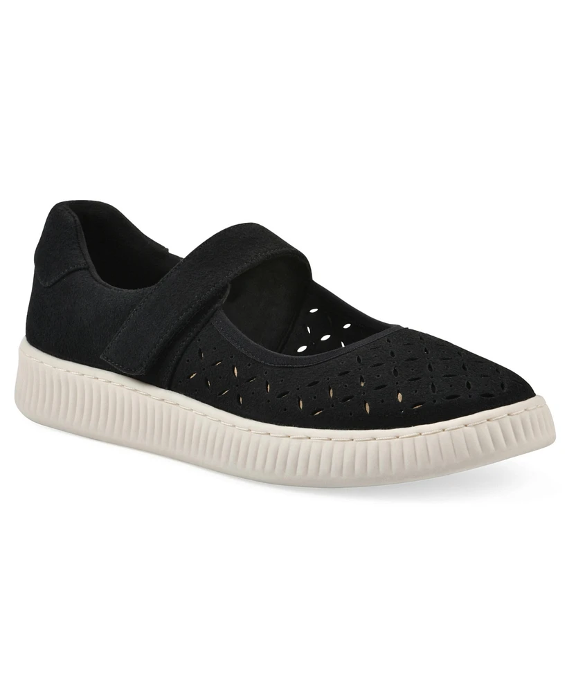 White Mountain Women's Doubles Round Toe Sneakers