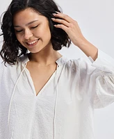 Reistor Women's Relaxed Fit Top with Front-tie Cream