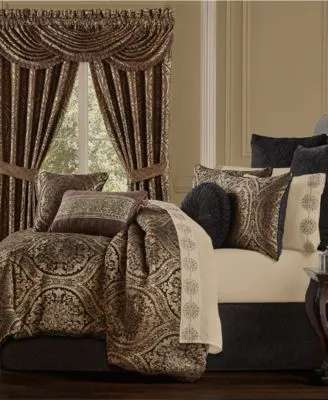 J Queen New York Jordan Comforter Sets