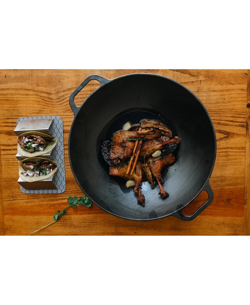 Victoria 14" Cast Iron Wok
