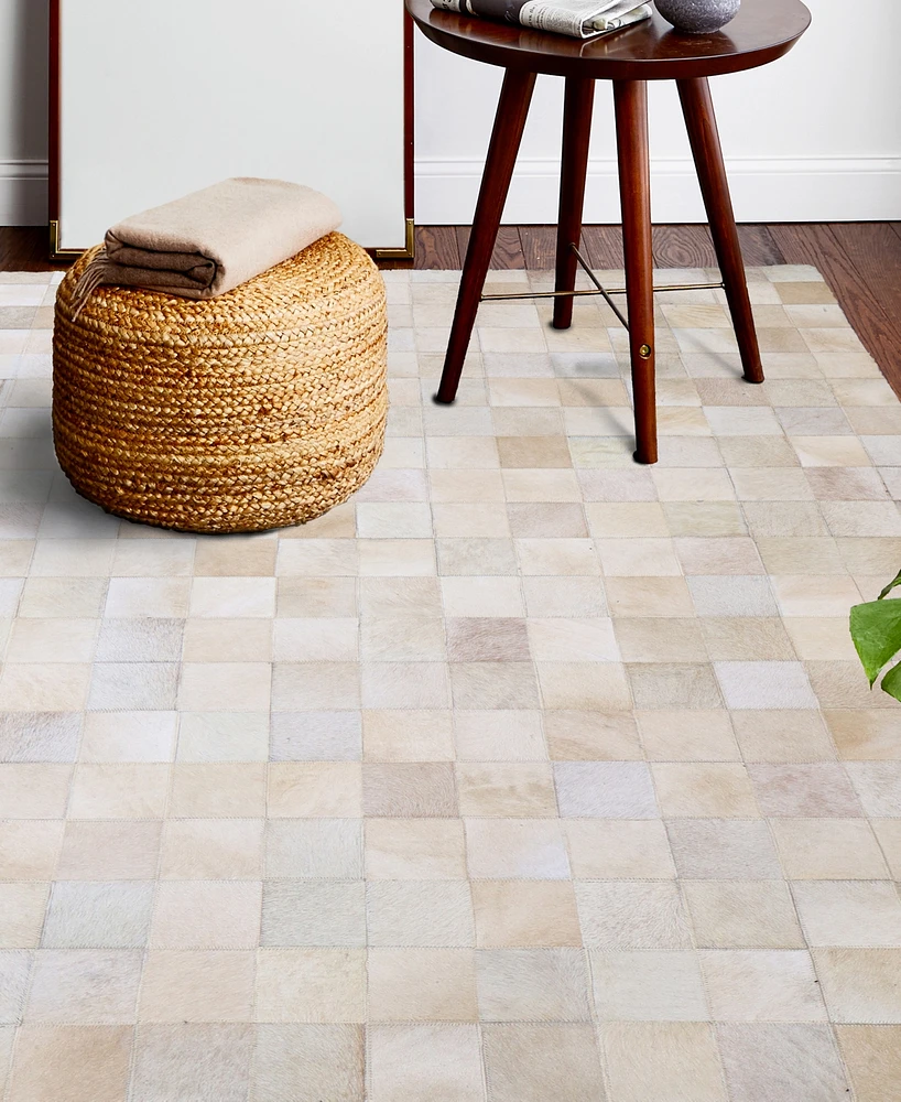 Bashian Cowhide HID44 4' x 6' Area Rug