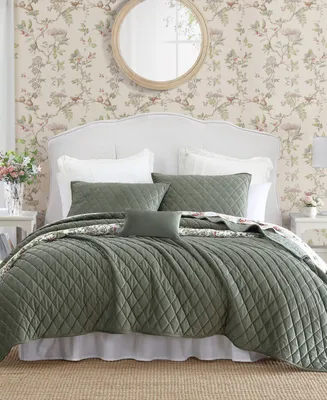 Laura Ashley Solid Diamond Stitch Velvet 3-Piece Quilt Set, Twin