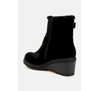 Big horn Faux Fur Harness Boots