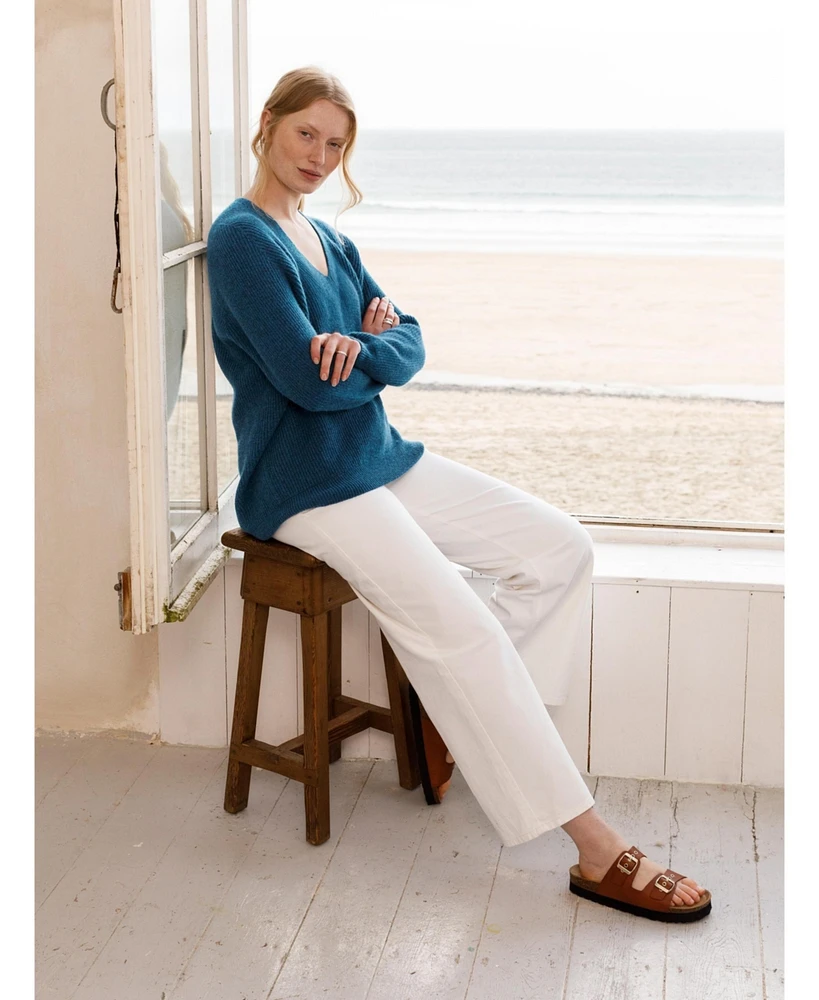 Celtic & Co. Women's Geelong Cocoon V-Neck Sweater