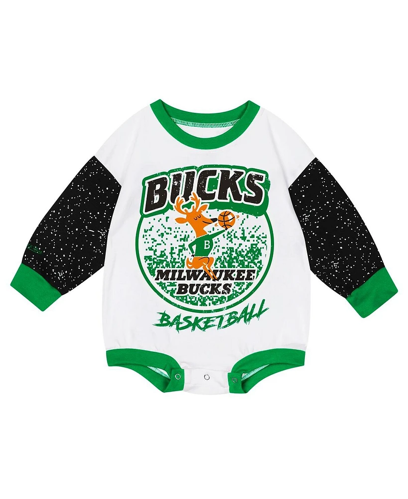 Mitchell & Ness Baby Boys and Girls White Milwaukee Bucks Hardwood Classics Posterboard Oversize Long Sleeve Bodysuit