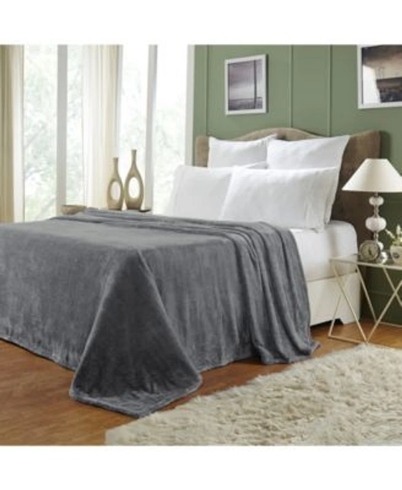 Superior Wrinkle Resistant Plush Fleece Blanket