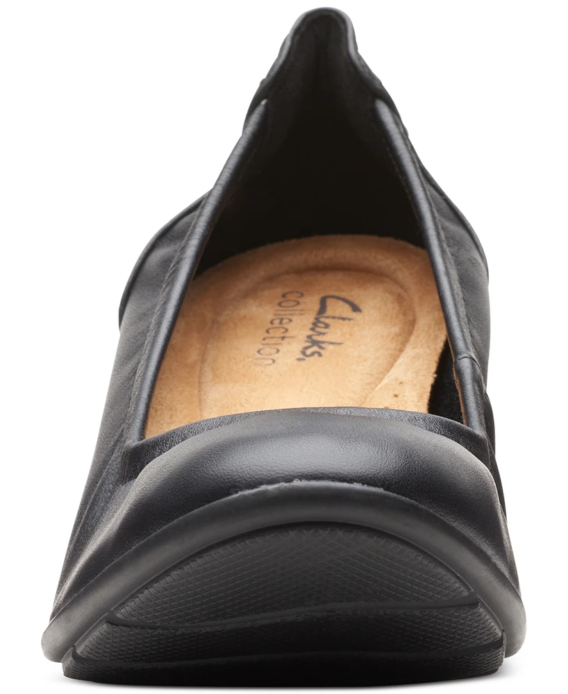 Clarks Women's Neiley Pearl Slip-On Pumps