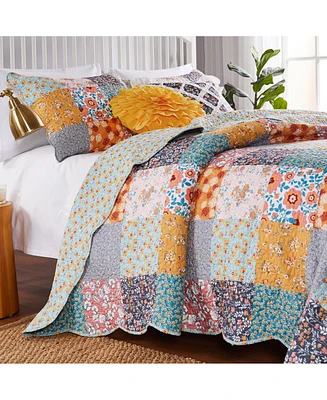 Greenland Home Fashions Carlie Calico 3-Pc. Quilt Set