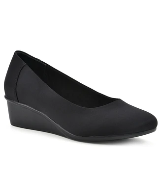 Cliffs by White Mountain Women's Boldness Ballet Wedge Style Shoe