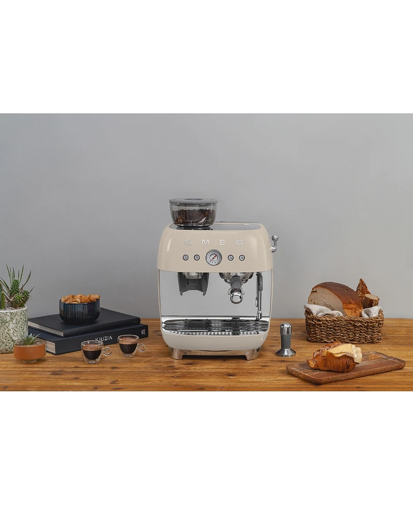 Smeg 50s Retro Style Aesthetic Espresso Coffee Machine