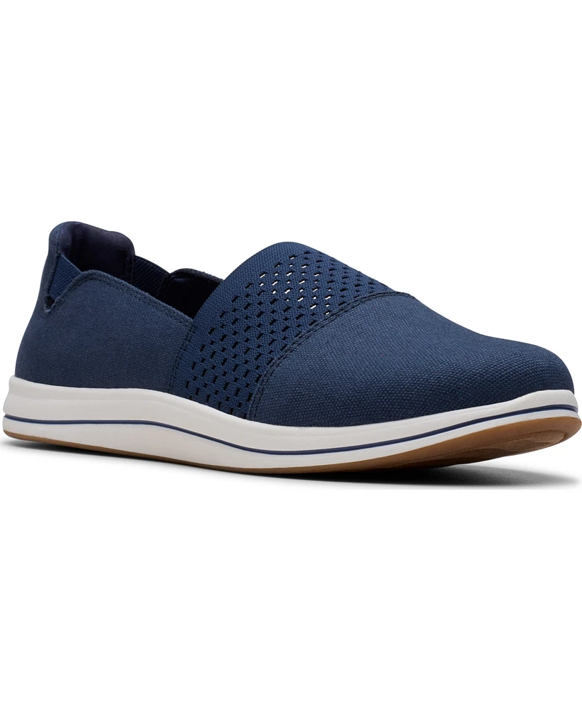 Clarks Women's Cloud Steppers Breeze Vibe Flat Shoes