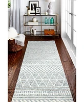 Closeout! Bashian Taron Val-08 Silver 2'6" x 8' Runner Rug