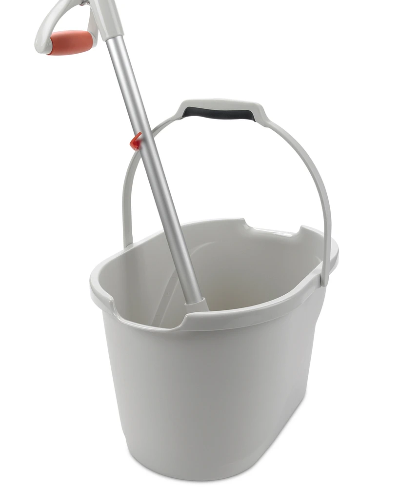 Oxo Good Grips Angled Measuring Bucket