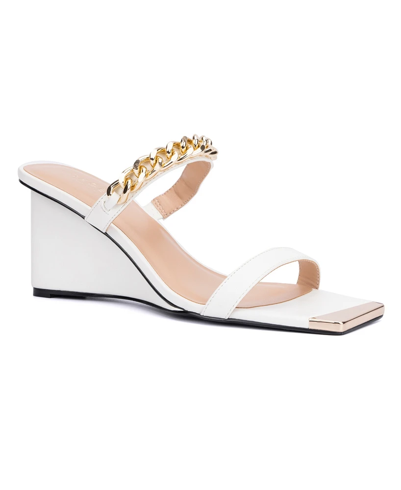 Women's Magnifica Sandals