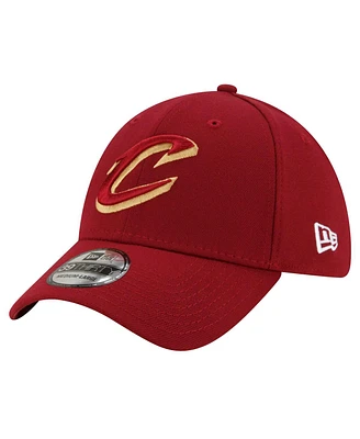 Men's New Era Wine Cleveland Cavaliers Logo 39THIRTY Flex Hat