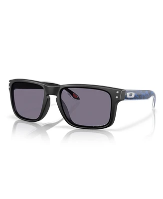 Oakley Men's Sunglasses, Holbrook OO9102