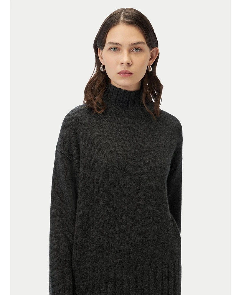 Gobi Cashmere Women's Relaxed-Fit Turtleneck