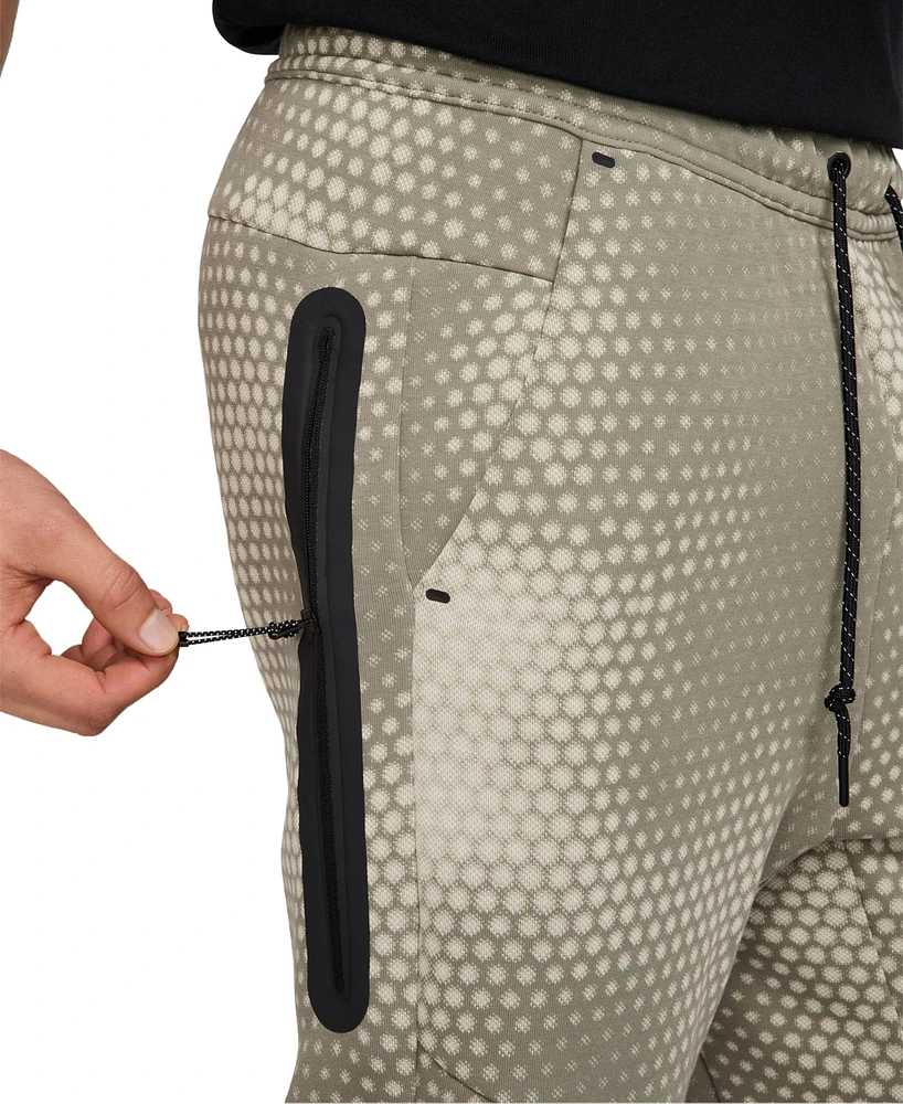 Nike Men's Tech Fleece Logo Joggers