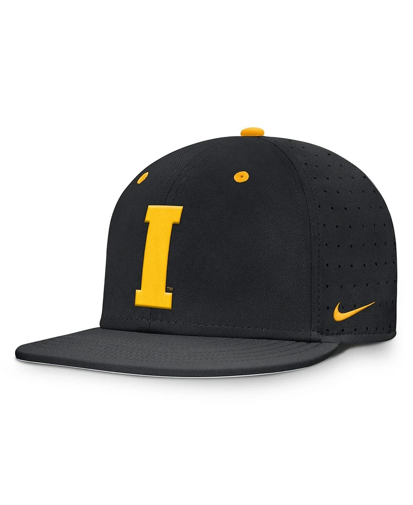 Nike Men's Black Iowa Hawkeyes On-Field Dugout True Performance Fitted Hat