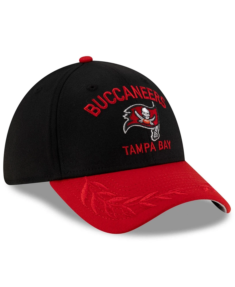 New Era Men's Black/ Red Tampa Bay Buccaneers 2025 Nfl Draft 39THIRTY Flex Hat