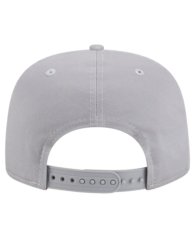 New Era Men's Gray Chicago Bulls Throwback Property Of Golfer Snapback Hat