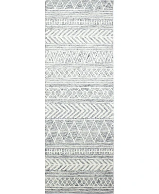 Closeout! Bashian Taron Val-08 Silver 2'6" x 8' Runner Rug