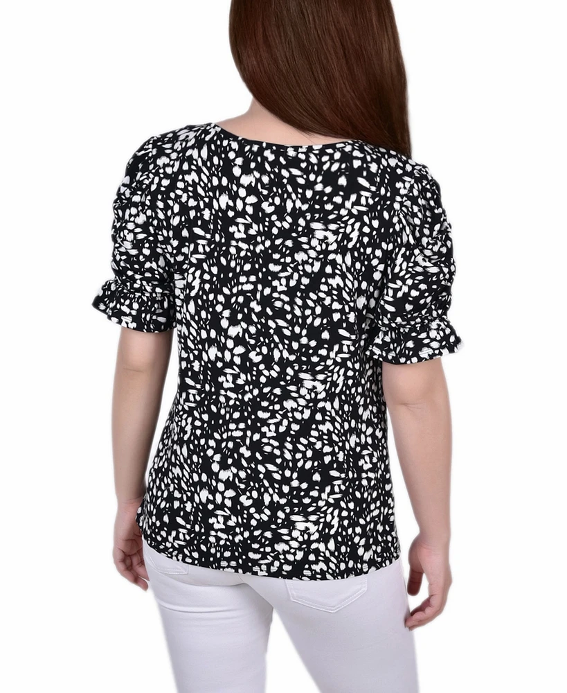 Women's Elbow Cuffed Sleeve Hardware Top