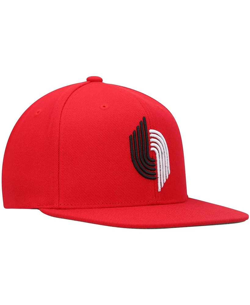 Men's Mitchell & Ness Red Portland Trail Blazers Hardwood Classics Team Ground 2.0 Snapback Hat