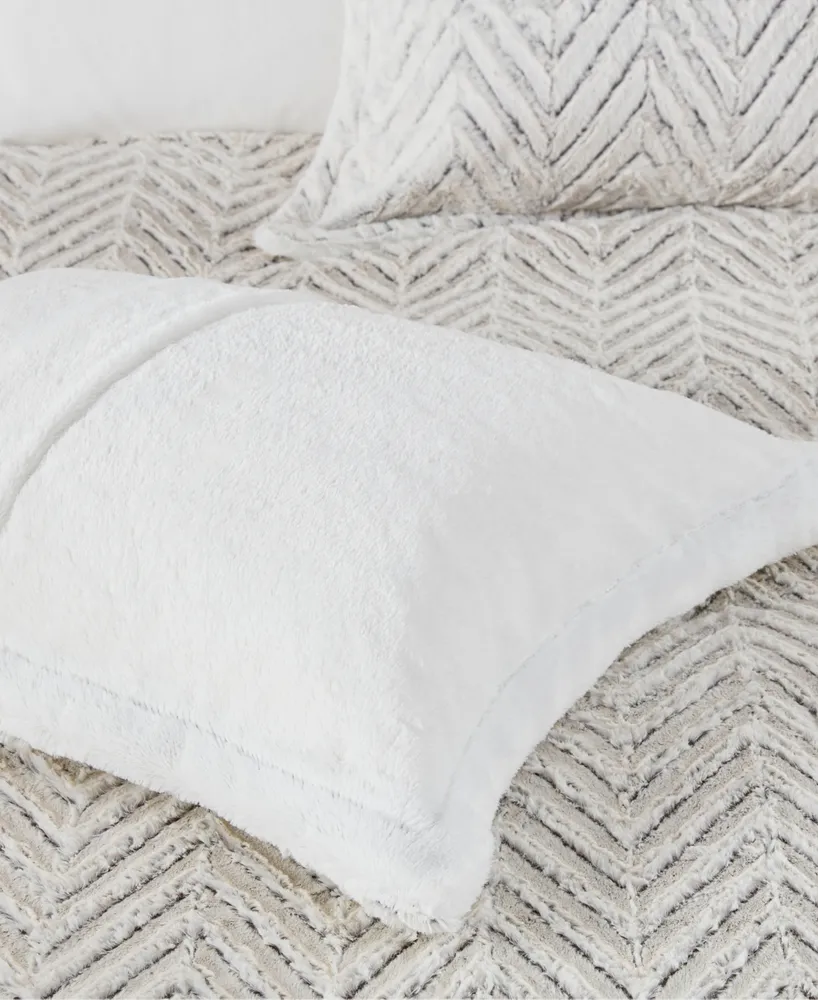 Madison Park Adelyn Faux Fur 2-Pc. Comforter Set, Twin/Twin Xl