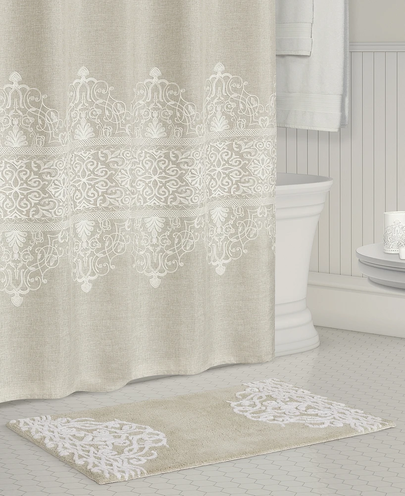 J Queen New York Lauralynn Bath Rug, 21" x 34"