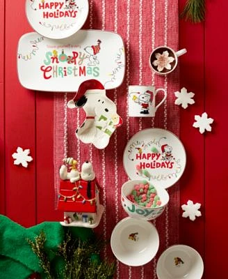 Lenox Snoopy Christmas Dining Entertaining Collection