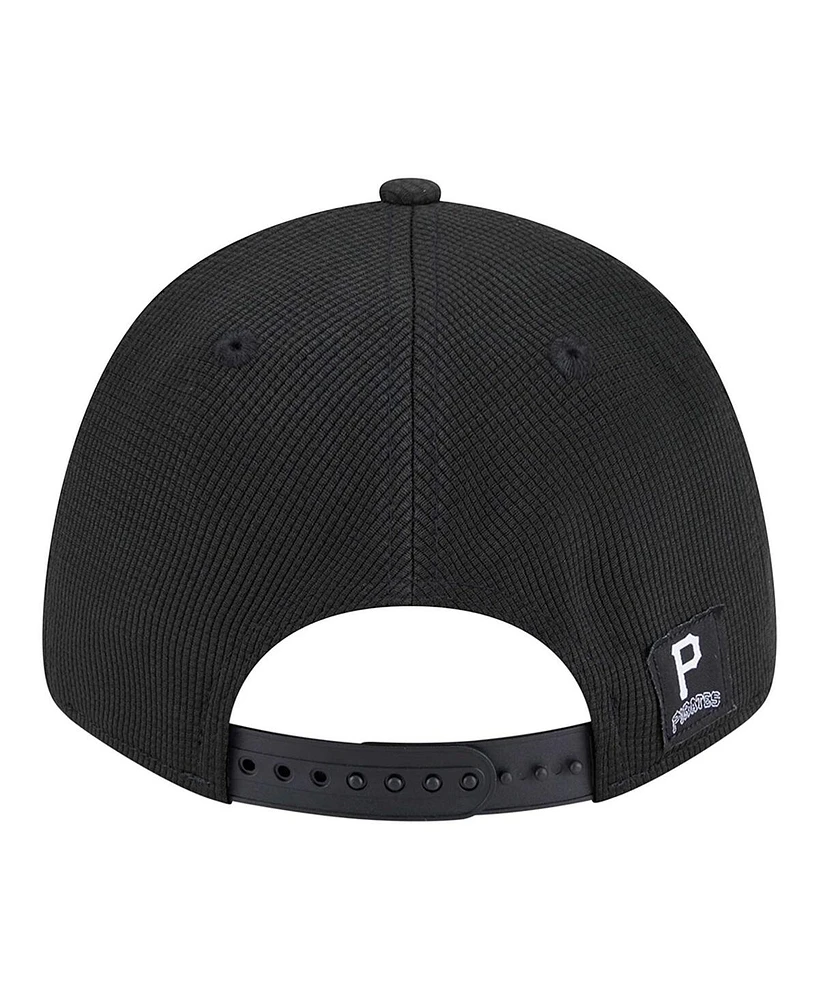 New Era Men's Black Pittsburgh Pirates Pivot 9FORTY Adjustable Hat