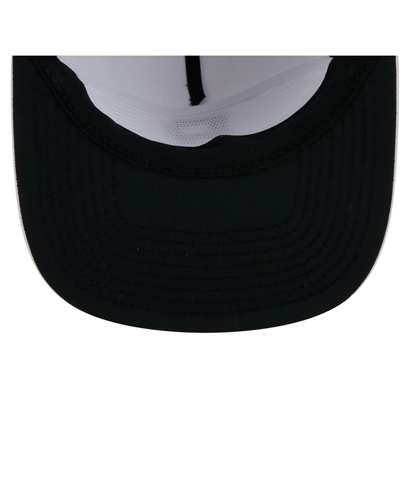 New Era Men's White Pittsburgh Pirates Perforated Golfer Snapback Hat